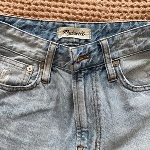 Like-New Madewell Curvy Perfect Vintage jean.